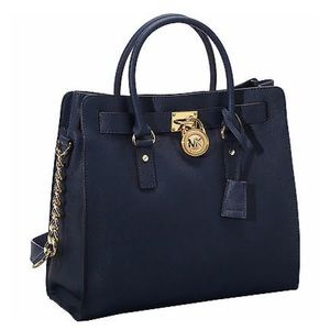 New Michael Kors Hamilton Large Tote with matching Continental Zip Wallet, Navy